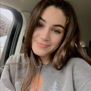 Meet your Posher, Mallory